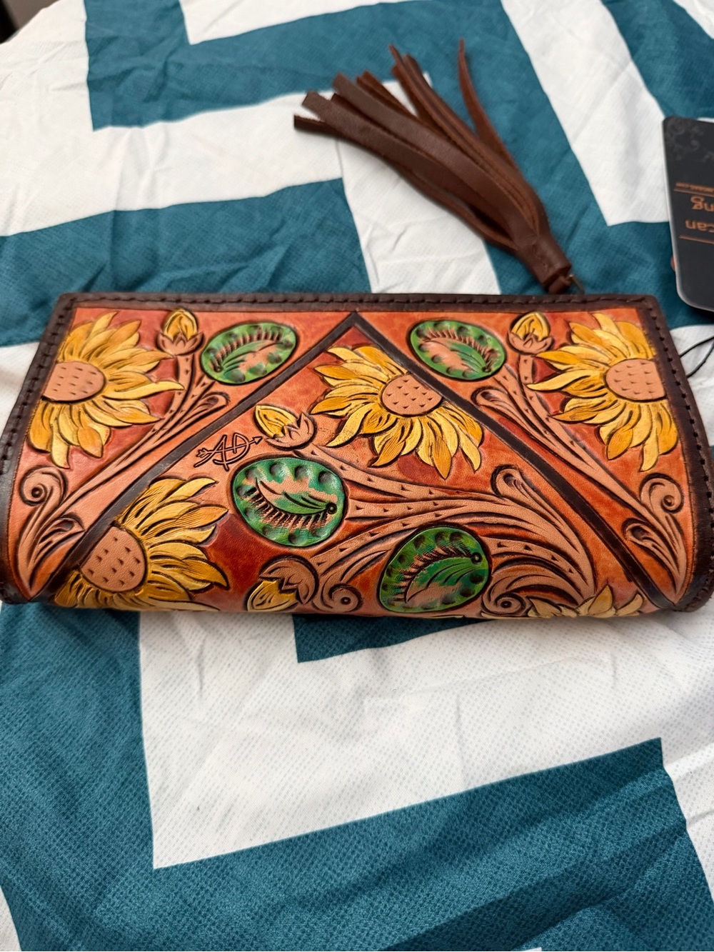 Accessory - Picture 2 of 4
